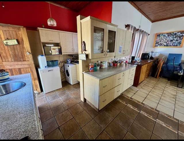 4 BEDROOM HOUSE FOR SALE IN FARRARMERE